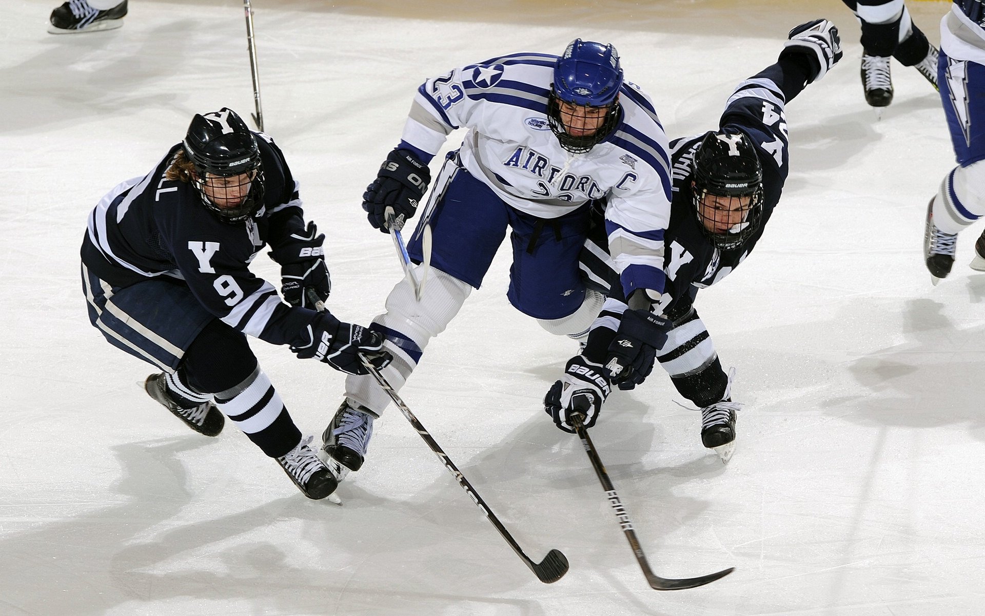 石宇奇火力全开迎战武汉三镇，雄鹿誓破零封纪录