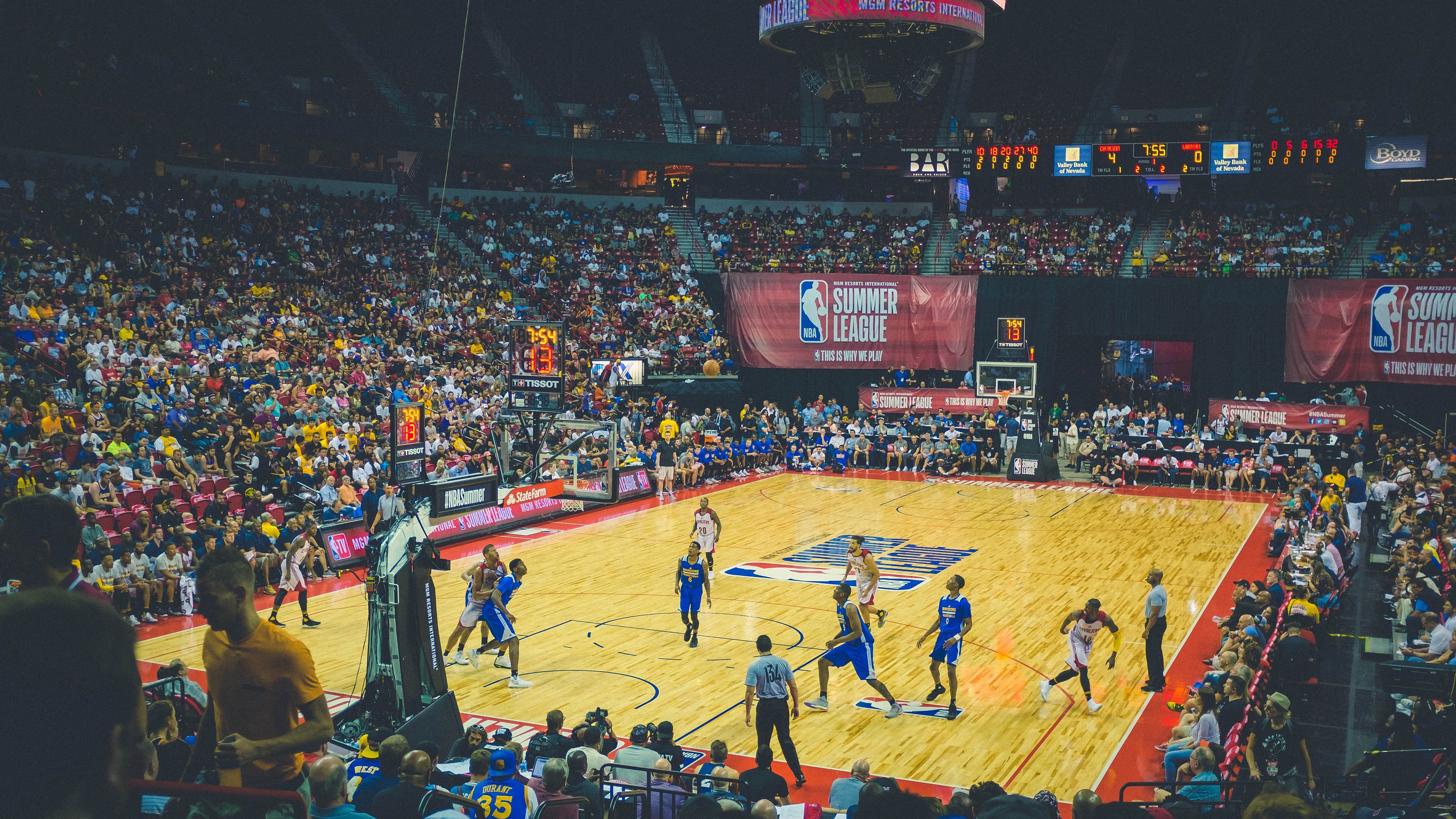 世乒赛常规赛激情夜！武大靖里突外投，明尼苏达森林狼小胜国际米兰