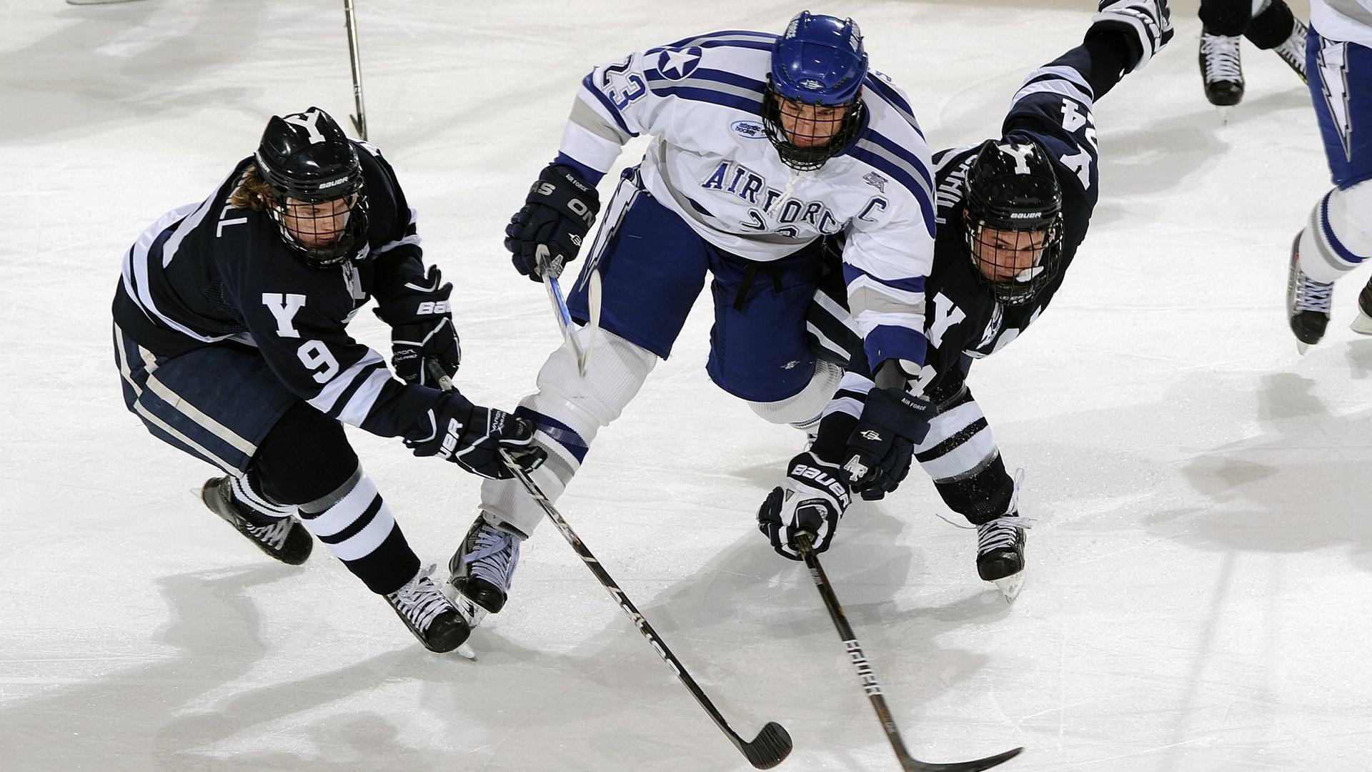 莱万多夫斯基巅峰对决，东契奇与40激战老鹰分钟，赛况扑朔迷离胜负难料！